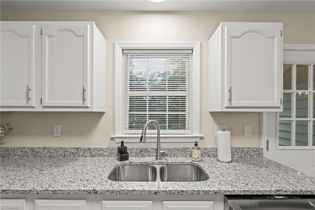 2497 E Sprague Street, Winston-salem, NC 27107
