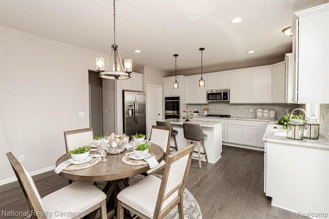 26 Woodland Meadows, Chesterfield, MI 48047