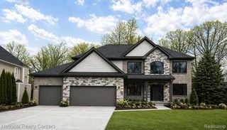 26 Woodland Meadows, Chesterfield, MI 48047
