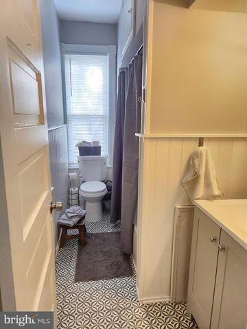 39 N WELLS AVE, Glenolden, PA 19036