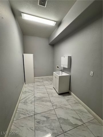 5969 Vizzi Court, Las Vegas, NV 89131