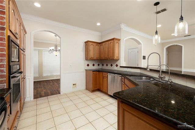 4600 W Maple Avenue, Mcallen, TX 78501