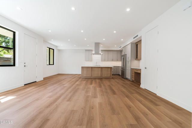 2821 Los Robles Road, Thousand Oaks, CA 91362