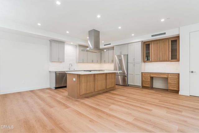 2821 Los Robles Road, Thousand Oaks, CA 91362