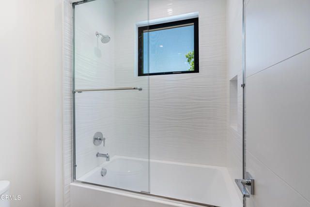 2821 Los Robles Road, Thousand Oaks, CA 91362