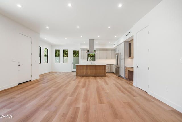 2821 Los Robles Road, Thousand Oaks, CA 91362