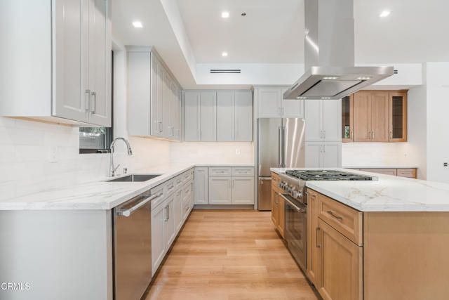 2821 Los Robles Road, Thousand Oaks, CA 91362