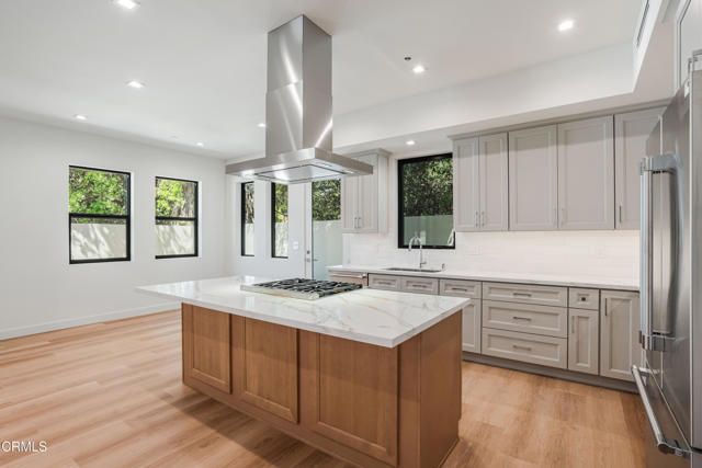 2821 Los Robles Road, Thousand Oaks, CA 91362