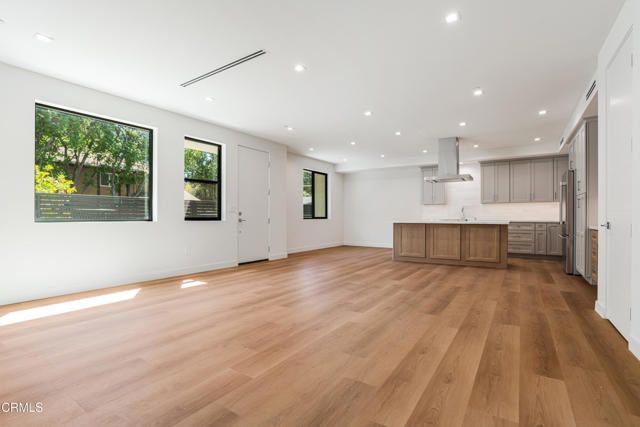 2821 Los Robles Road, Thousand Oaks, CA 91362