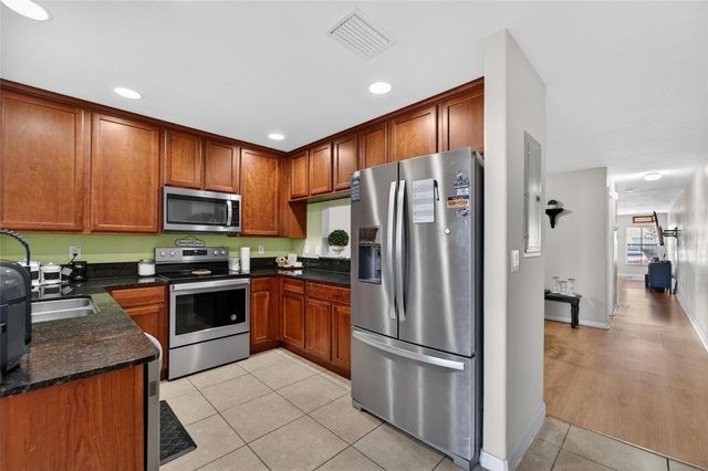 37604 AARALYN ROAD, Zephyrhills, FL 33542