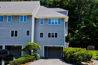 701 Sherwood Forest Ln 701, Saugus, MA 01906