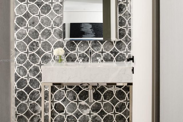 5875 Collins Ave 902, Miami Beach, FL 33140