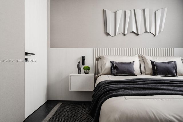 5875 Collins Ave 902, Miami Beach, FL 33140