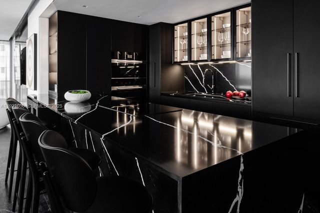 5875 Collins Ave 902, Miami Beach, FL 33140