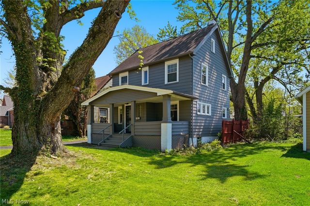 3356 Spangler Road, Cleveland Heights, OH 44112