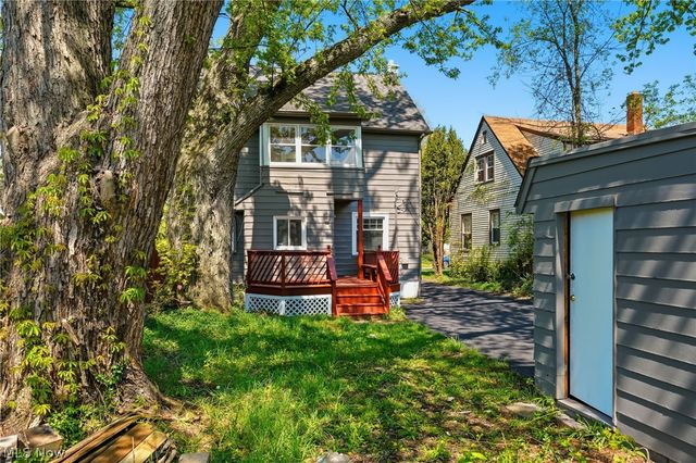 3356 Spangler Road, Cleveland Heights, OH 44112