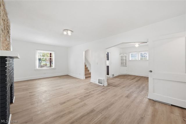 3356 Spangler Road, Cleveland Heights, OH 44112