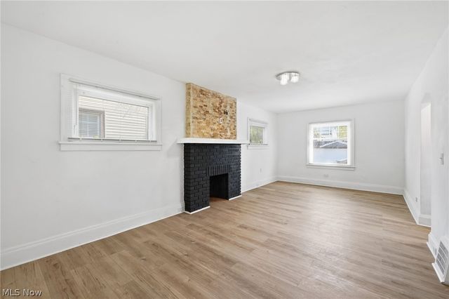 3356 Spangler Road, Cleveland Heights, OH 44112