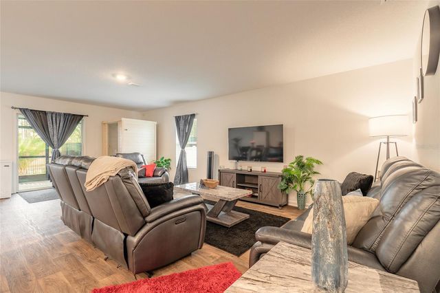 82 HULETT WOODS ROAD, Palm Coast, FL 32137