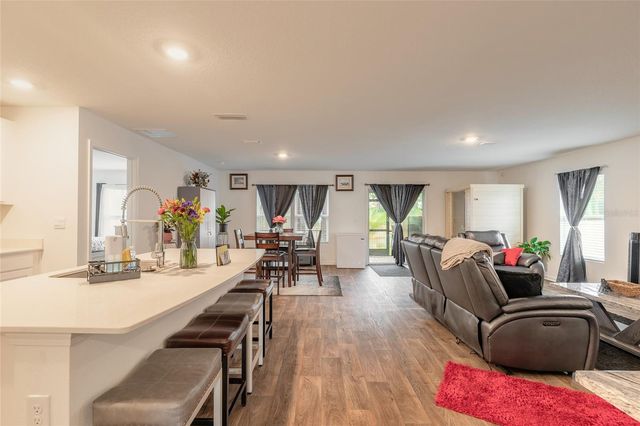 82 HULETT WOODS ROAD, Palm Coast, FL 32137