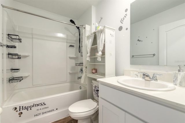 82 HULETT WOODS ROAD, Palm Coast, FL 32137