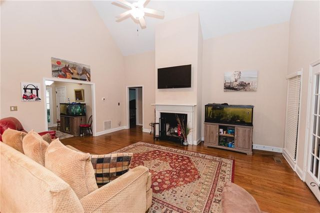 1011 Lakeside Court, Bishop, GA 30621
