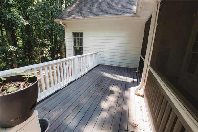 1011 Lakeside Court, Bishop, GA 30621