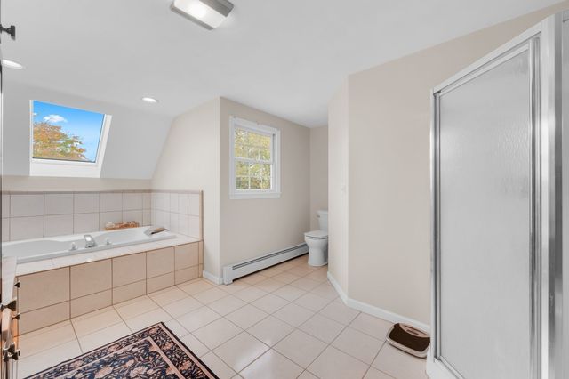 108 Linwood St, Uxbridge, MA 01569