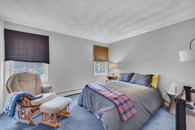 108 Linwood St, Uxbridge, MA 01569