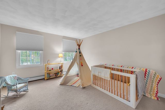 108 Linwood St, Uxbridge, MA 01569