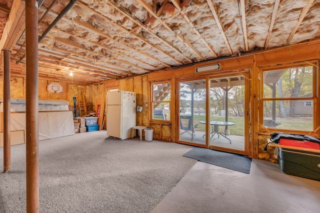 108 Linwood St, Uxbridge, MA 01569