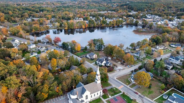 108 Linwood St, Uxbridge, MA 01569