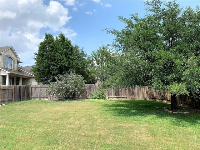 1720 Chasewood DR, Austin, TX 78727