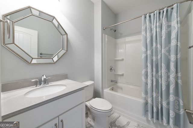 515 Tyne Drive, Lawrenceville, GA 30044