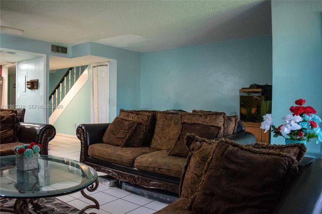 4144 Inverrary Dr 15G, Lauderhill, FL 33319