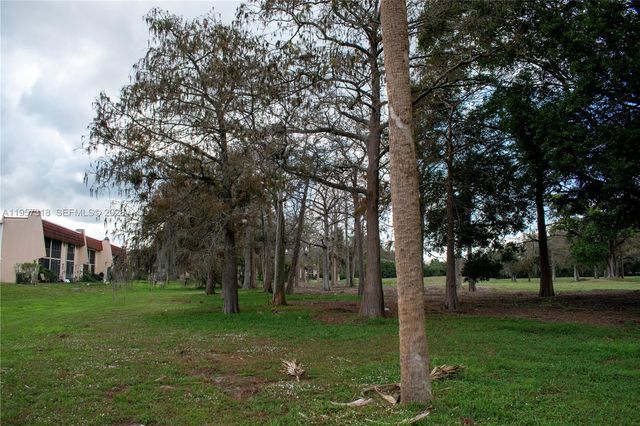 4144 Inverrary Dr 15G, Lauderhill, FL 33319