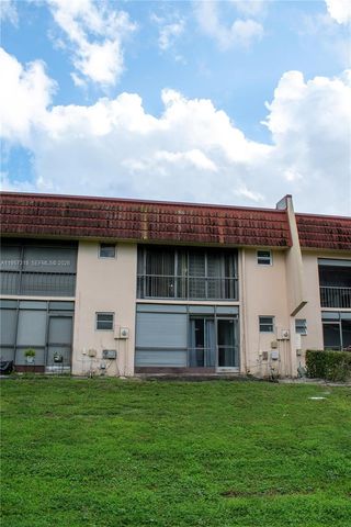 4144 Inverrary Dr 15G, Lauderhill, FL 33319