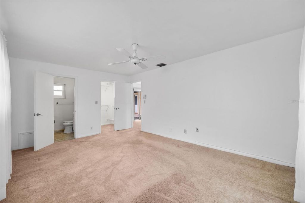 Image 19 of property listing at 1540 NW 10TH STREET, Boca Raton, FL 33486