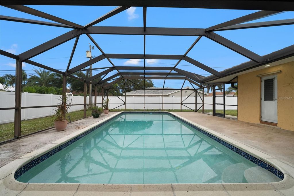 Image 3 of property listing at 1540 NW 10TH STREET, Boca Raton, FL 33486