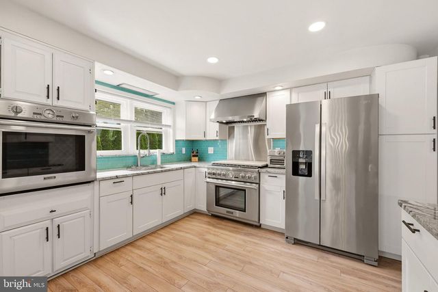 408 FERN AVE, Woodbury, NJ 08096