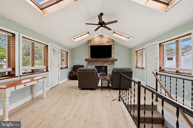 408 FERN AVE, Woodbury, NJ 08096