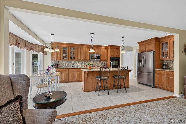 3548 Northcreek Run, Wheatfield, NY 14120