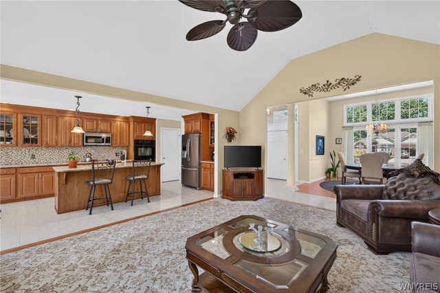 3548 Northcreek Run, Wheatfield, NY 14120