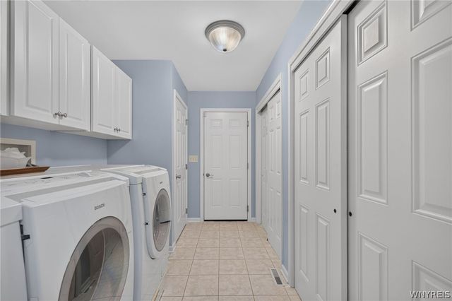 3548 Northcreek Run, Wheatfield, NY 14120