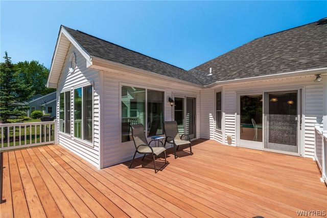 3548 Northcreek Run, Wheatfield, NY 14120