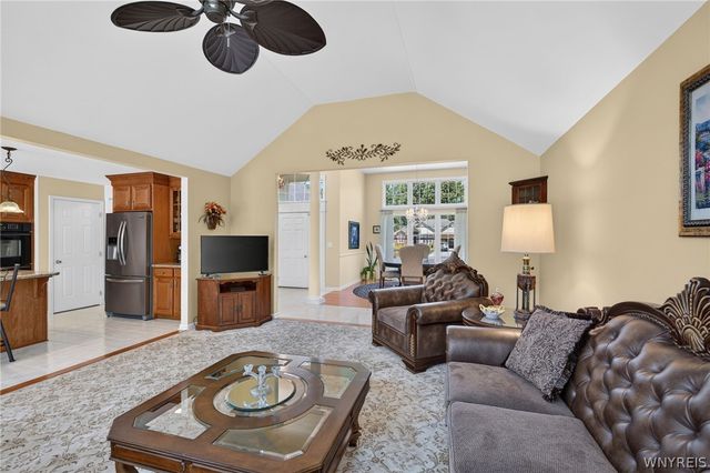 3548 Northcreek Run, Wheatfield, NY 14120