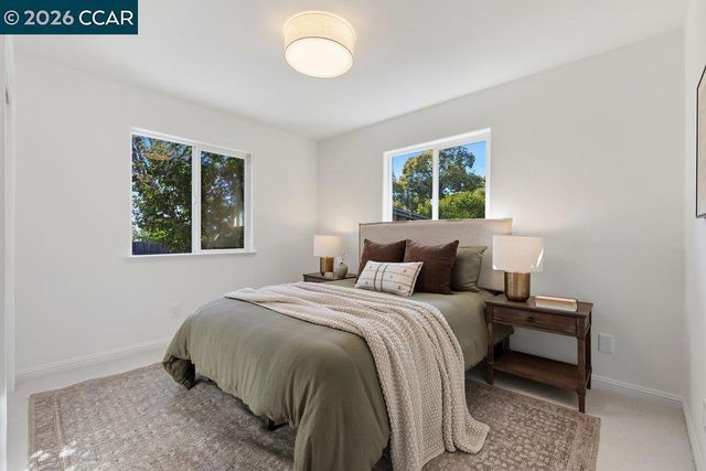 1122 Juanita Dr, Lafayette, CA 94595