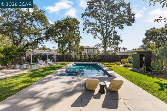 1122 Juanita Dr, Lafayette, CA 94595