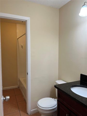 300 ORANGE AVENUE B, Longwood, FL 32750