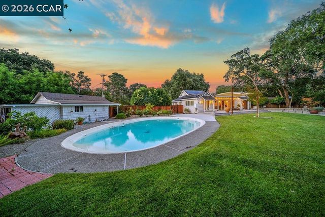 1409 Walden Rd, Walnut Creek, CA 94597